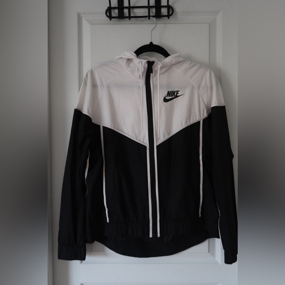 Nike windbreaker